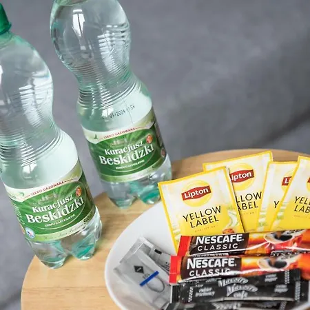 Marszalkowska White & Black By Bookinghost * 华沙