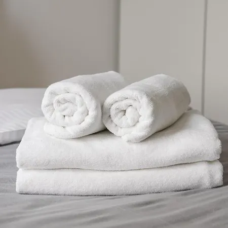 Marszalkowska White & Black By Bookinghost * Варшава