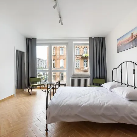 Apartment Marszalkowska White & Black